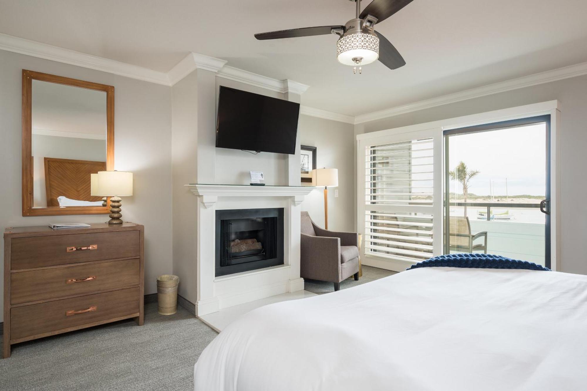 456 Embarcadero Inn & Suites Морро-Бей Екстер'єр фото